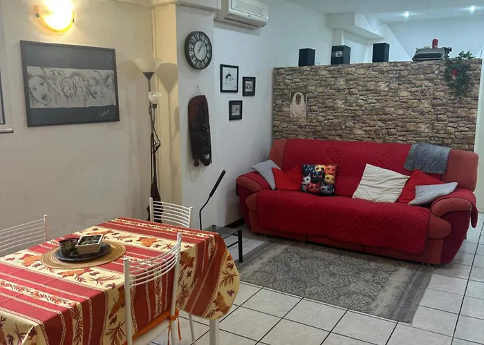 Stazione Di Corticella Lejlighed