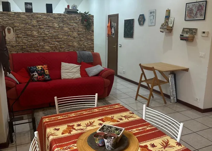 Stazione Di Corticella Lejlighed